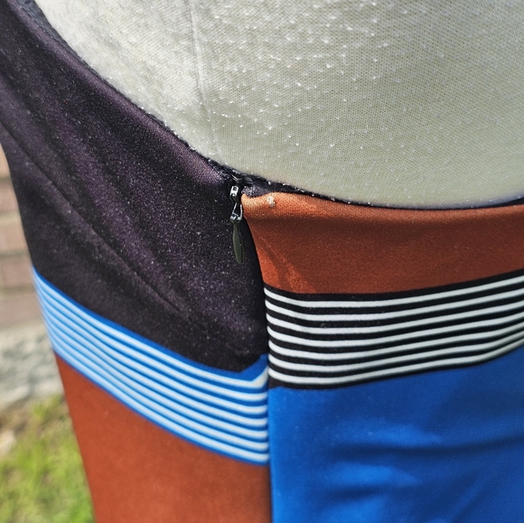 Milly Mia geometric asymmetrical dress - Picture 4 of 8